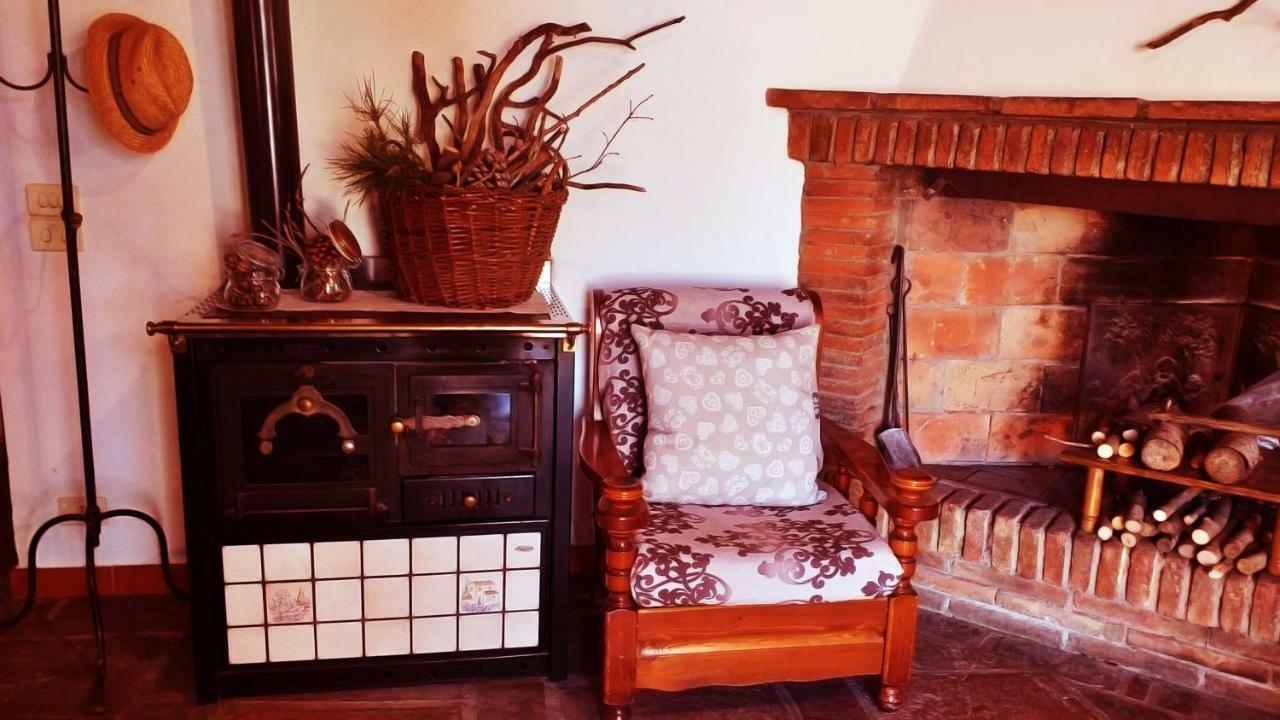 Hostal La Vecchia Fornace Cortona Exterior foto